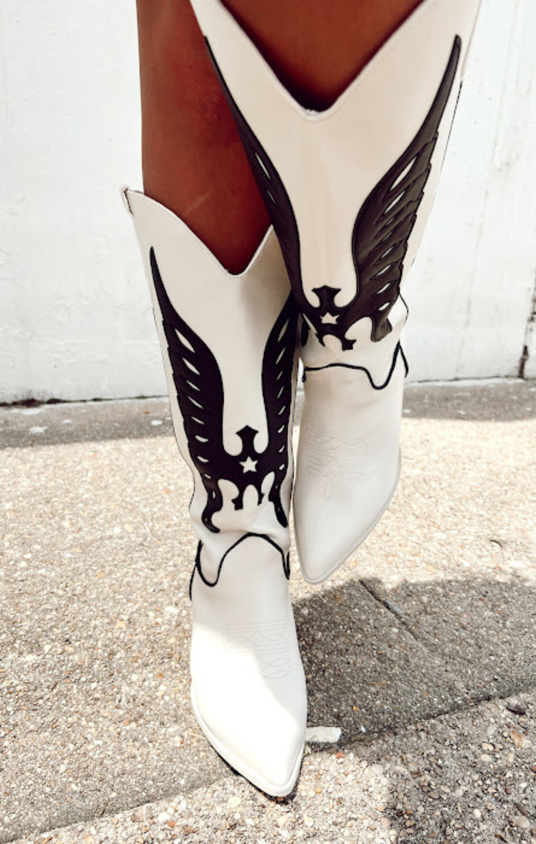 Ivory/Black Zeke Cowgirl Boots